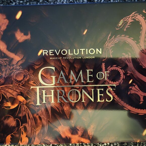 Makeup Revolution Forever Flawless GOT Mother of Dragons Eyeshadow Palette - Picture 1 of 3